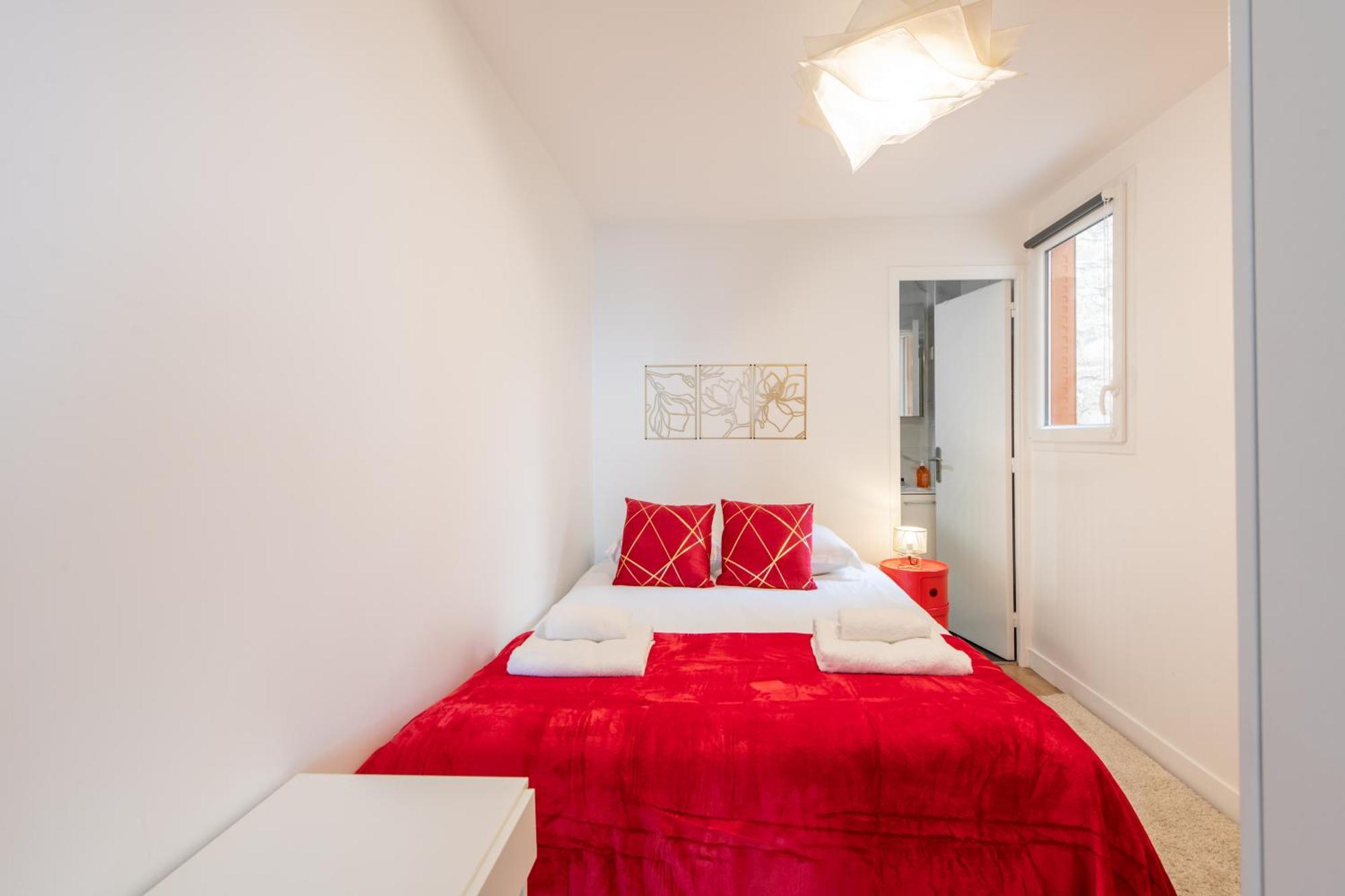 Spacious And Bright 2-Bedroom Large Apartment Very Close To Paris - Near Metro Boulogne-Billancourt Exterior photo