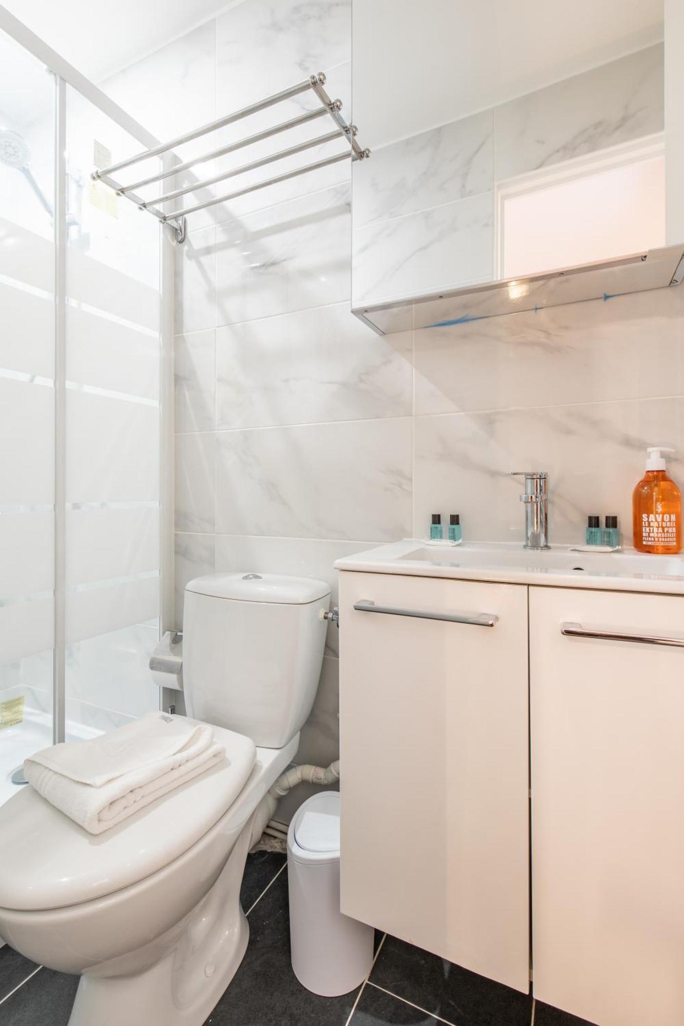 Spacious And Bright 2-Bedroom Large Apartment Very Close To Paris - Near Metro Boulogne-Billancourt Exterior photo